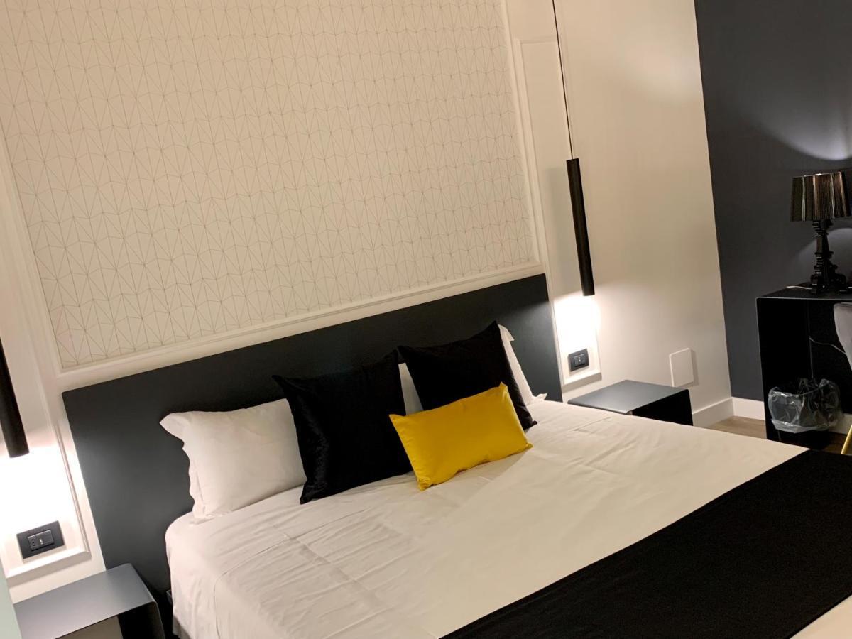 Toledo Boutique Rooms Napoli Bagian luar foto